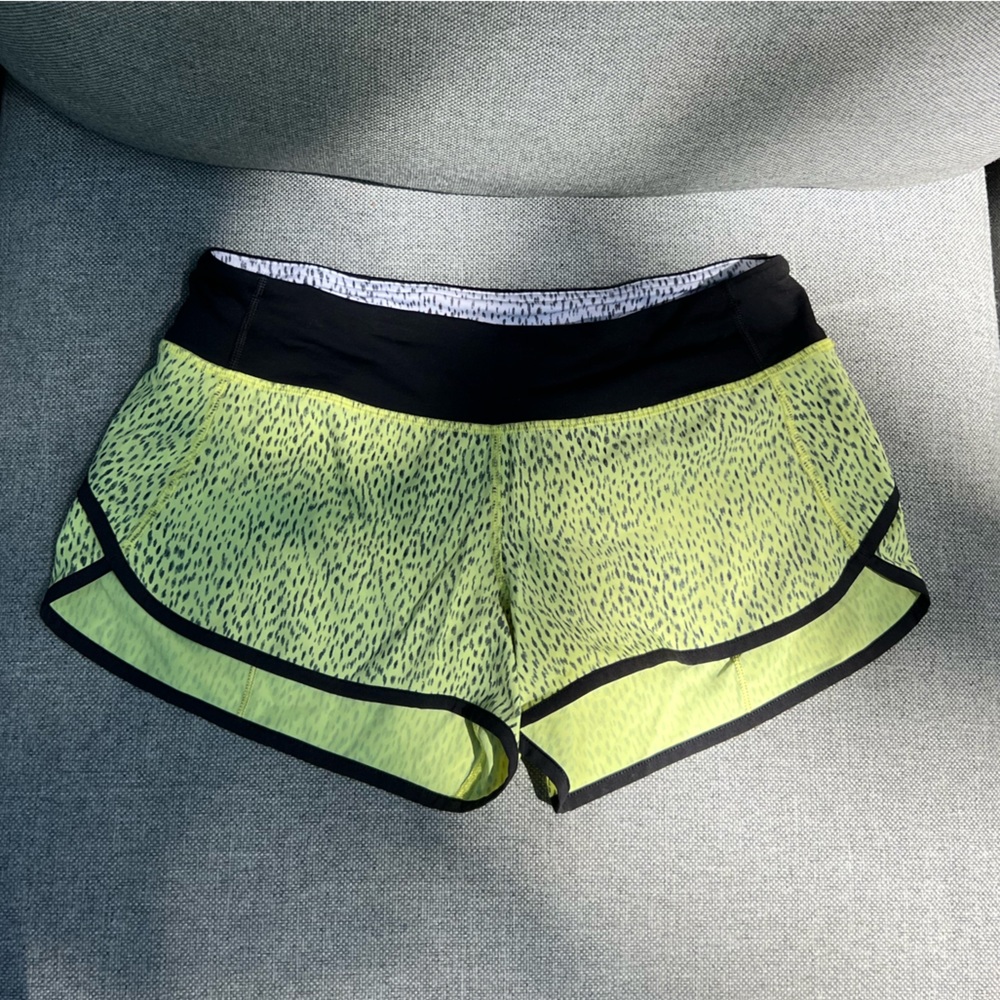 Lululemon Speed Up short - lined size 6
